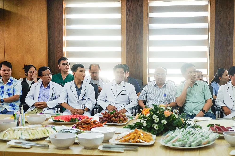 Đội ngũ y bác sĩ vớ chuyên môn cao - Bệnh viện SANTE Bình Thạnh, TP.HCM