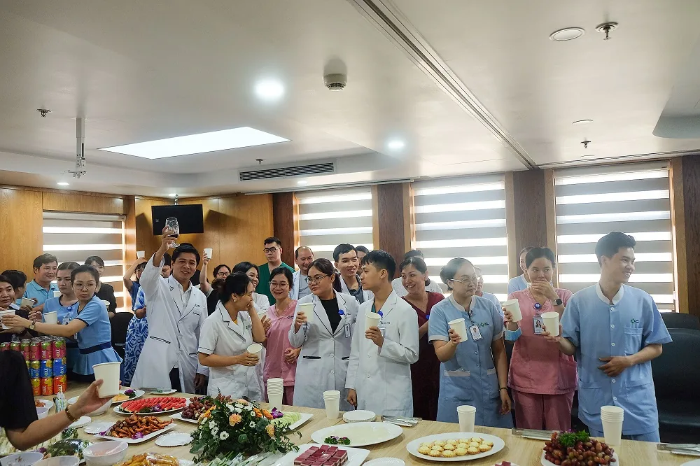 Mừng sinh nhật Bệnh viện Sante 2