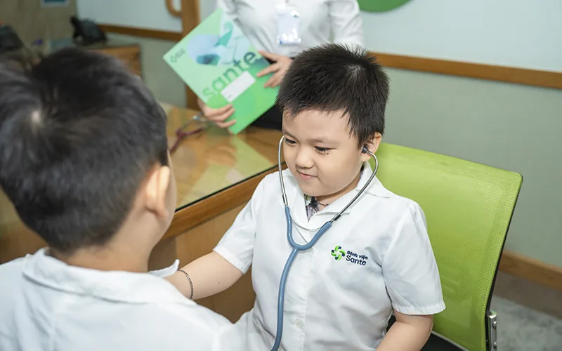 Trải nghiệm làm bác sĩ cùng với Bệnh viện Sante 2