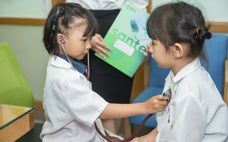 Trải nghiệm làm bác sĩ cùng với Bệnh viện Sante 4