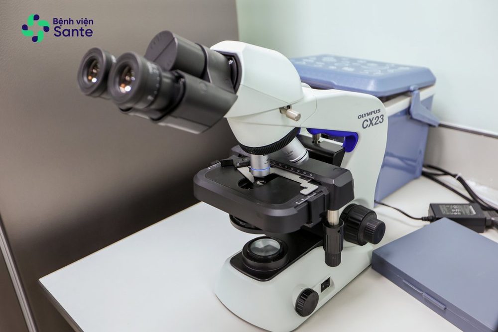 Olympus CX23 Biological Microscope (Japan)